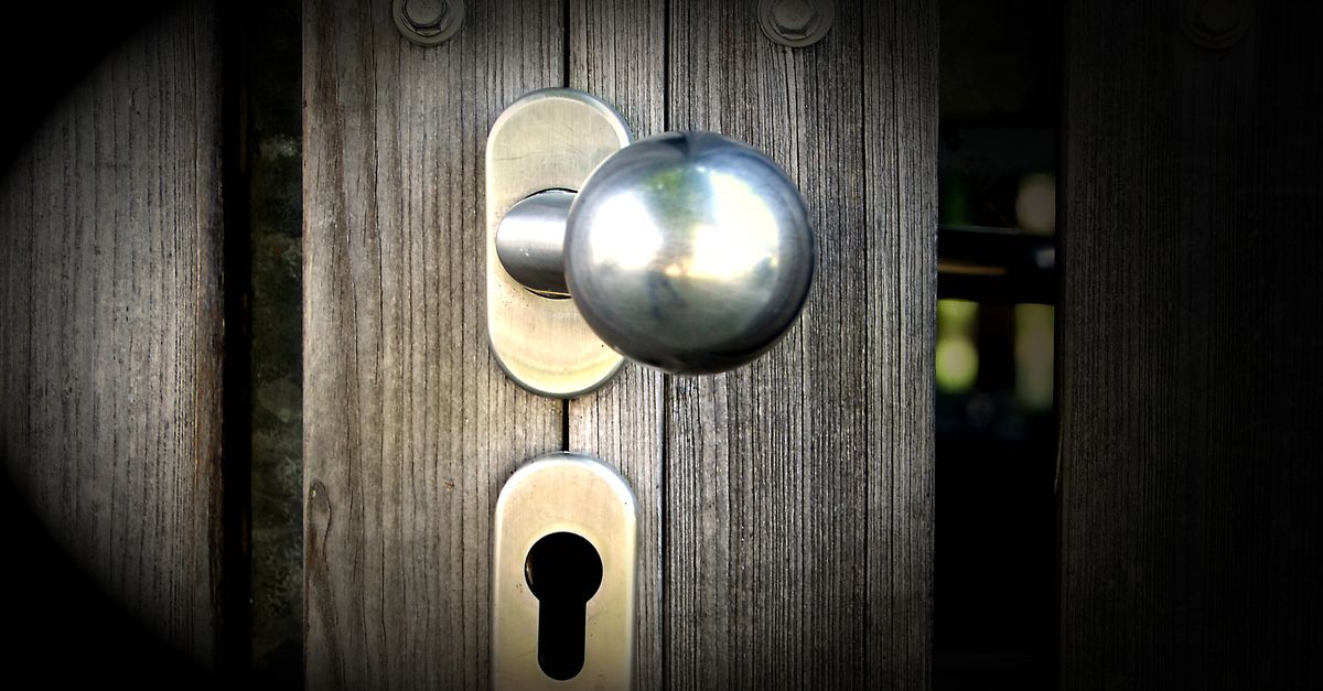 Locked Out of Your House? Our Damage-Free Entry Process — 7th Ave Locksmith