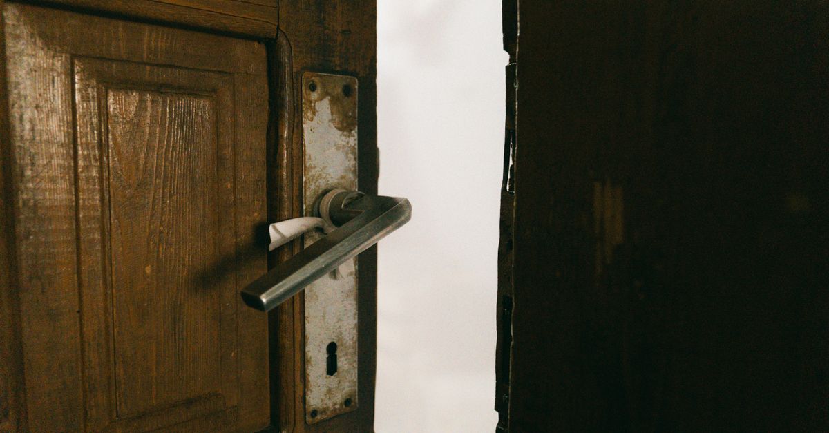 Why Door Knob Lock Replacement Is Often Overdue — 7th Ave Locksmith
